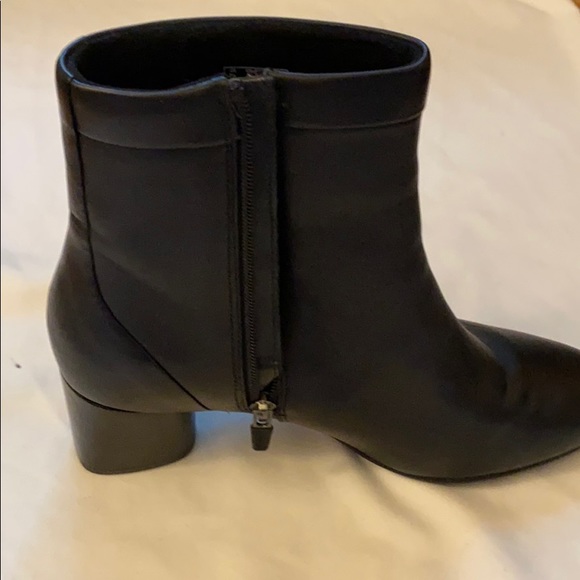 Black boots - Picture 4 of 6